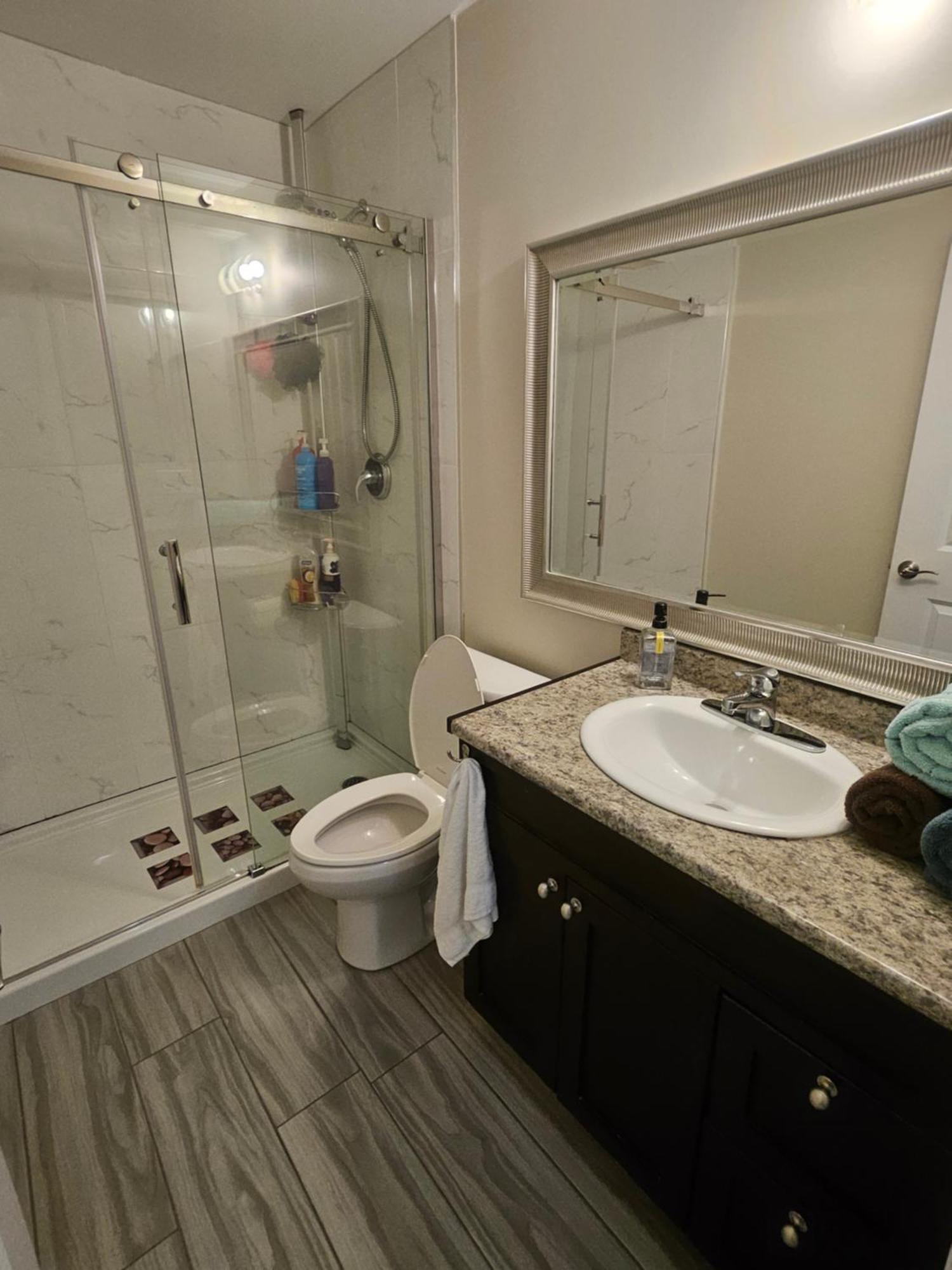 Metropolis Metrotown Area Lovely Place 2 Or 1 Bedrooms Suite Нью-Вестмінстер Номер фото